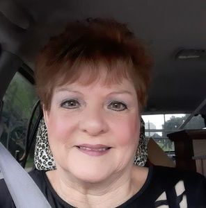 Meet your Posher, Deborah